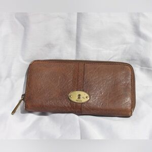 Fossil zip leather wallet